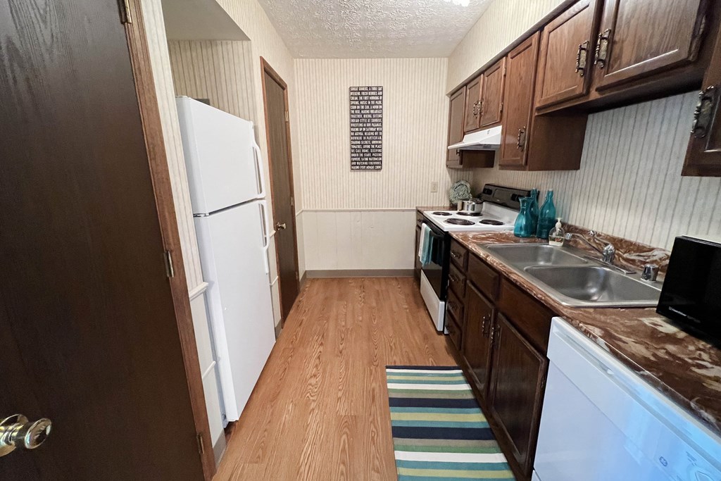 Sink With Faucet  at Crestbrook Apartments & Townhomes, Crescent Spring, Kentucky