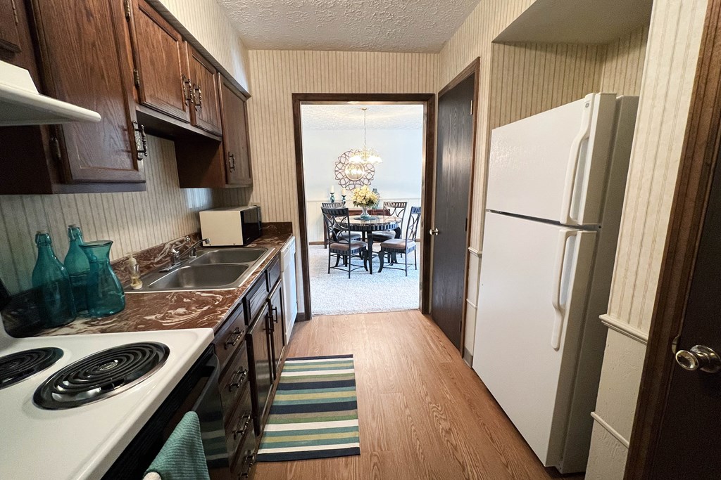 Kitchen Unit  at Crestbrook Apartments & Townhomes, Crescent Spring