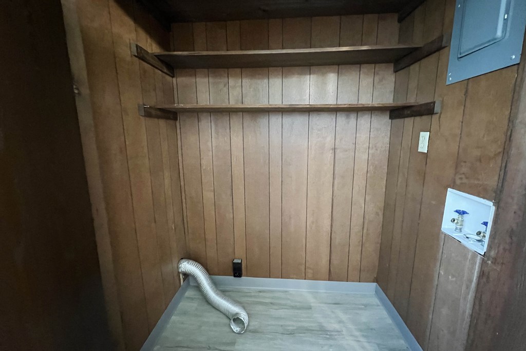 Closet  at Crestbrook Apartments & Townhomes, Crescent Spring, Kentucky