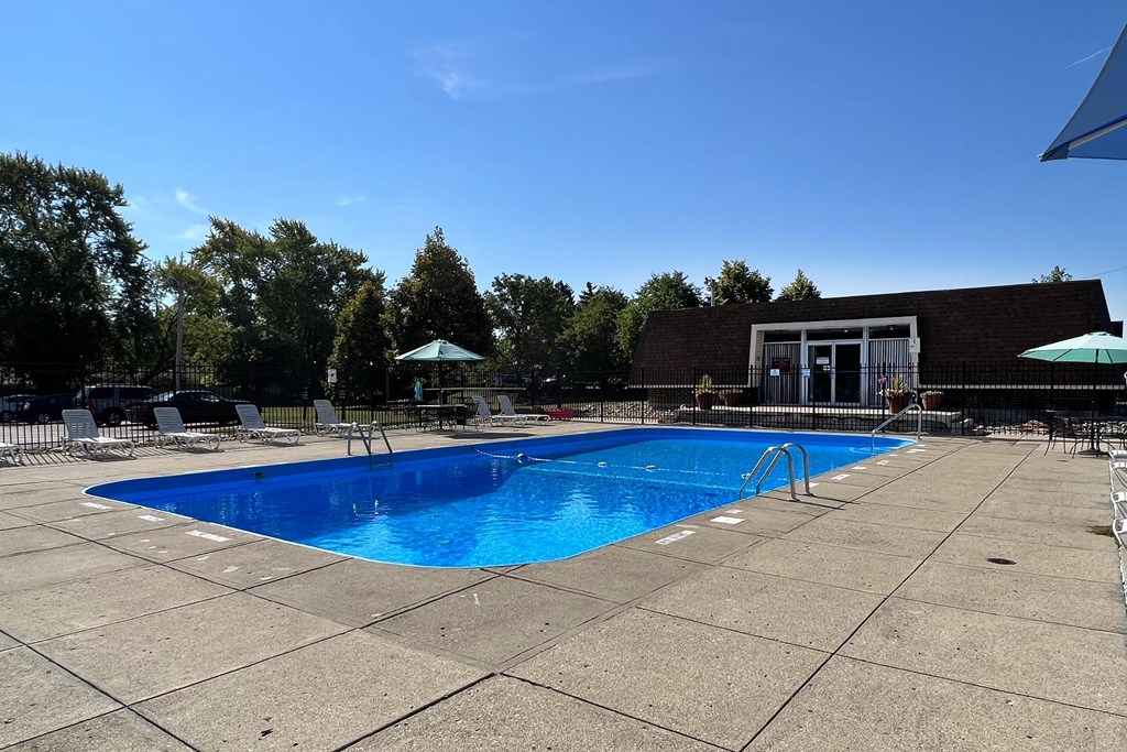 Poolside Sundeck at The Wynds, Kettering, OH
