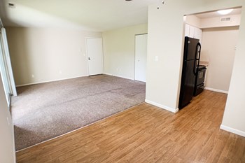 9231 Hunters Creek Drive 1-2 Beds Apartment for Rent - Photo Gallery 65