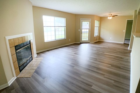 Hardwood Flooring at The Vinings Apartments, Cincinnati, OH