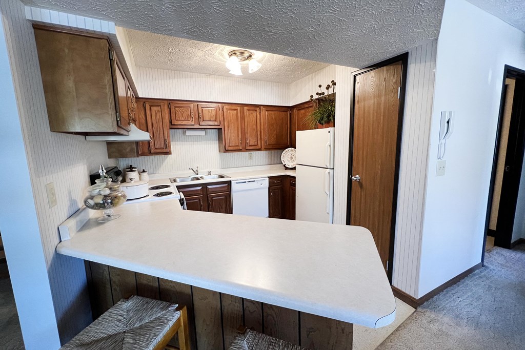 Island Kitchen  at Colonial Village, Crescent Springs, KY, 41017