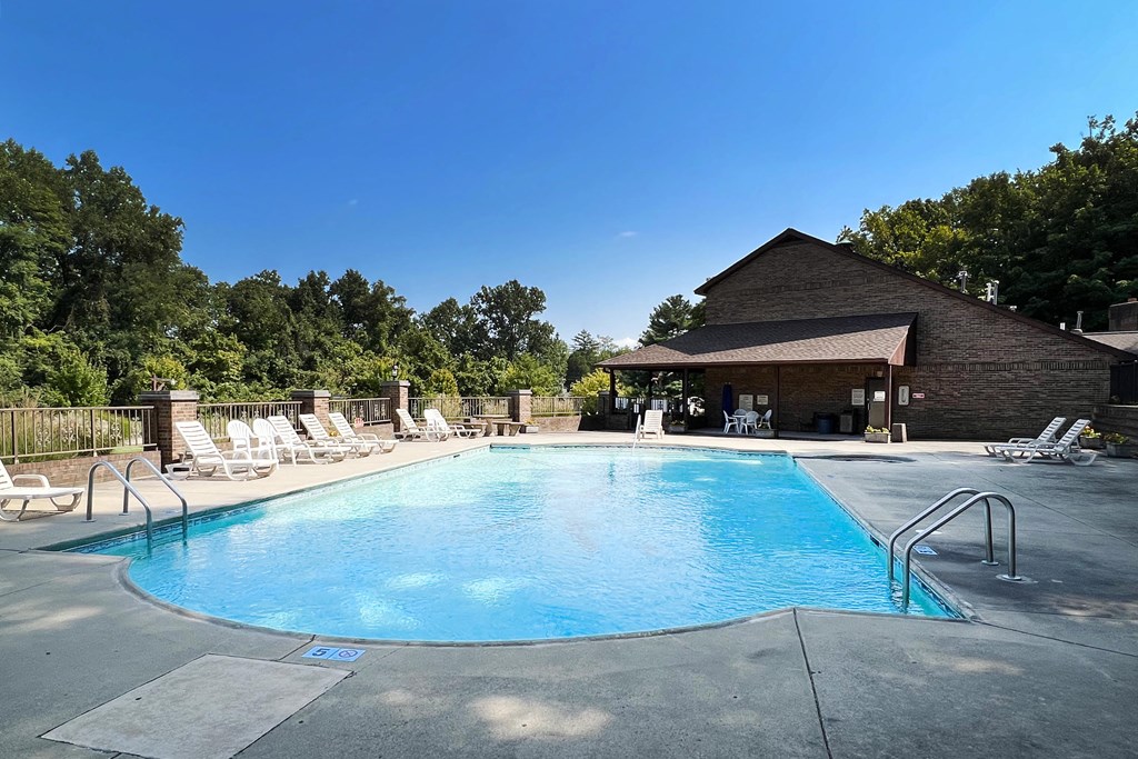 Pool at Devou Village, Ft. Wright, KY