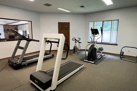 Cardio Machines  at Devou Village, Kentucky, 41011