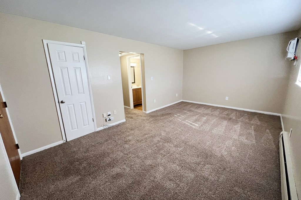 1 bedroom at Sharondale Woods Apartments, Ohio