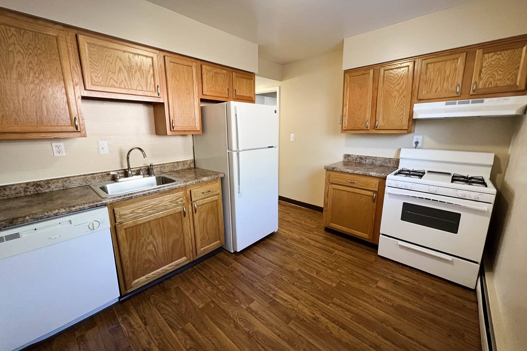 Kitchen area at Sharondale Woods Apartments, Cincinnati, OH
