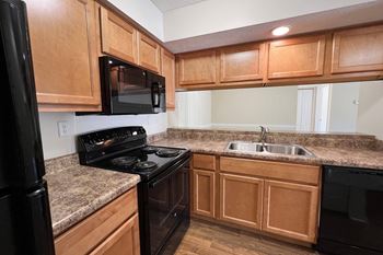 Semi Renovated at Deercross Apartments, Cincinnati, 45236
