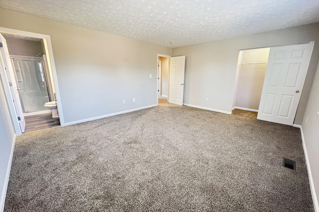 Beige Carpet In Bedroom  at Revere Village Apartments, Ohio, 45458