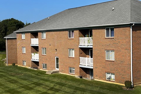 Exterior at Walton Ridge Apartments, Kentucky