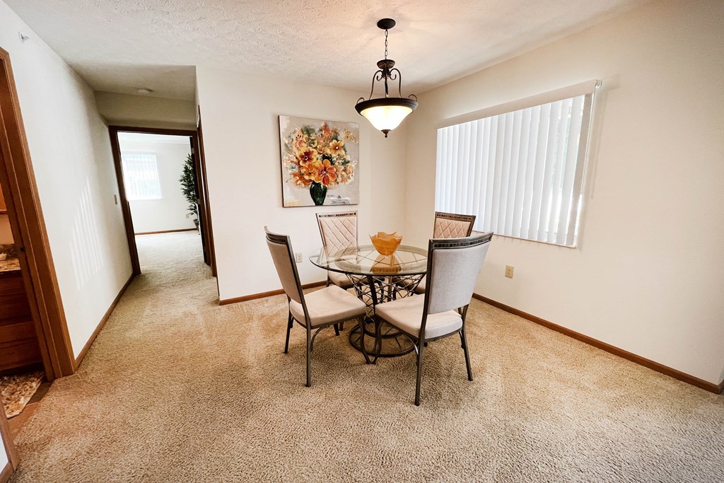 Dining Area at The Overlook at Ft. Thomas, Kentucky, 41075