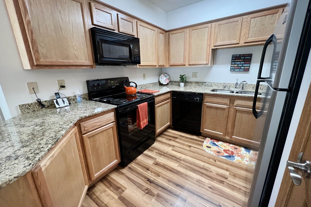Fully Furnished Kitchen at The Overlook at Ft. Thomas, Ft. Thomas, 41075