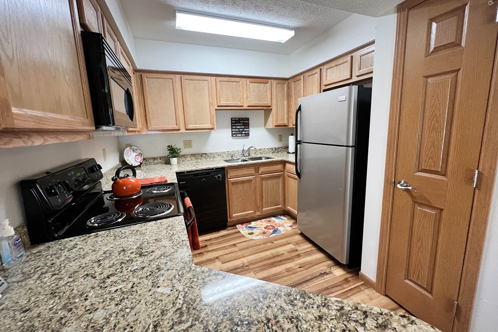 Fully Equipped Kitchen at The Overlook at Ft. Thomas, Ft. Thomas, Kentucky