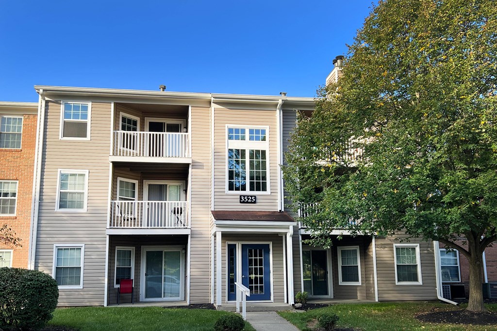 Apartment Backside at Steeplechase Apartments, Loveland, 45140