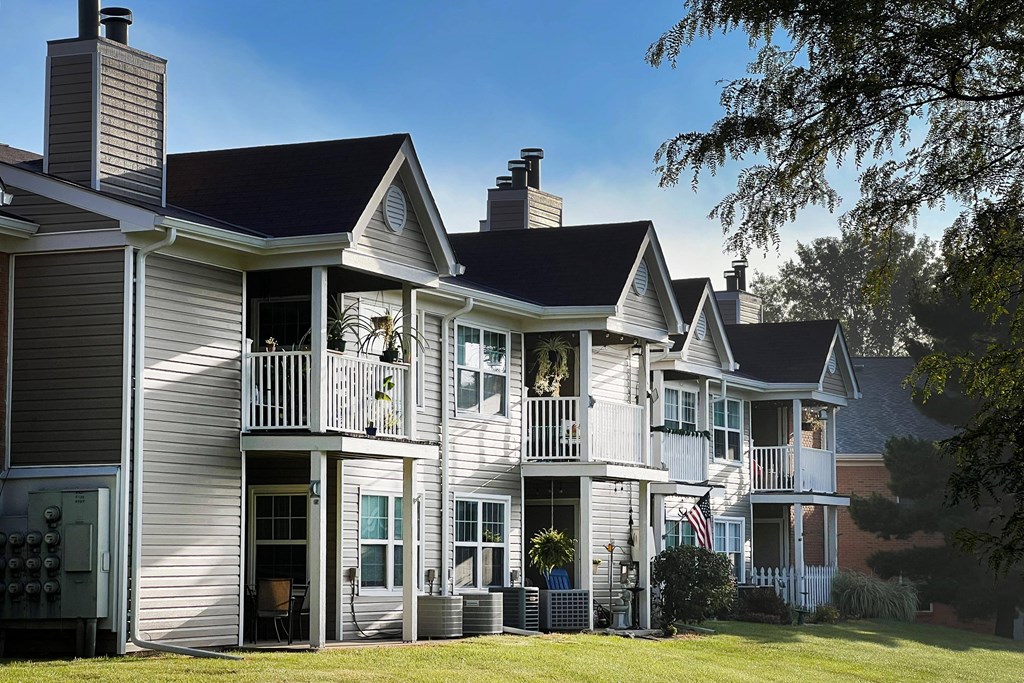 Backside Exterior View at Steeplechase Apartments, Ohio, 45140