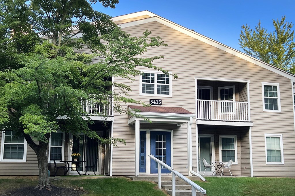 Front Exterior at Steeplechase Apartments, Loveland, OH