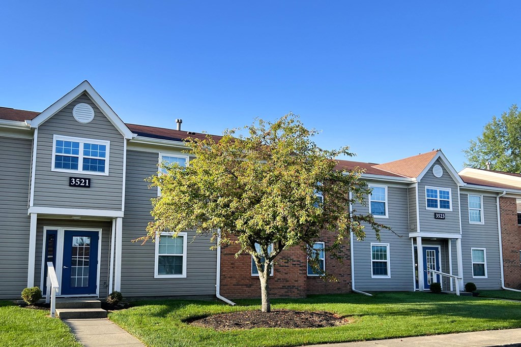 Building Exterior at Steeplechase Apartments, Loveland, 45140