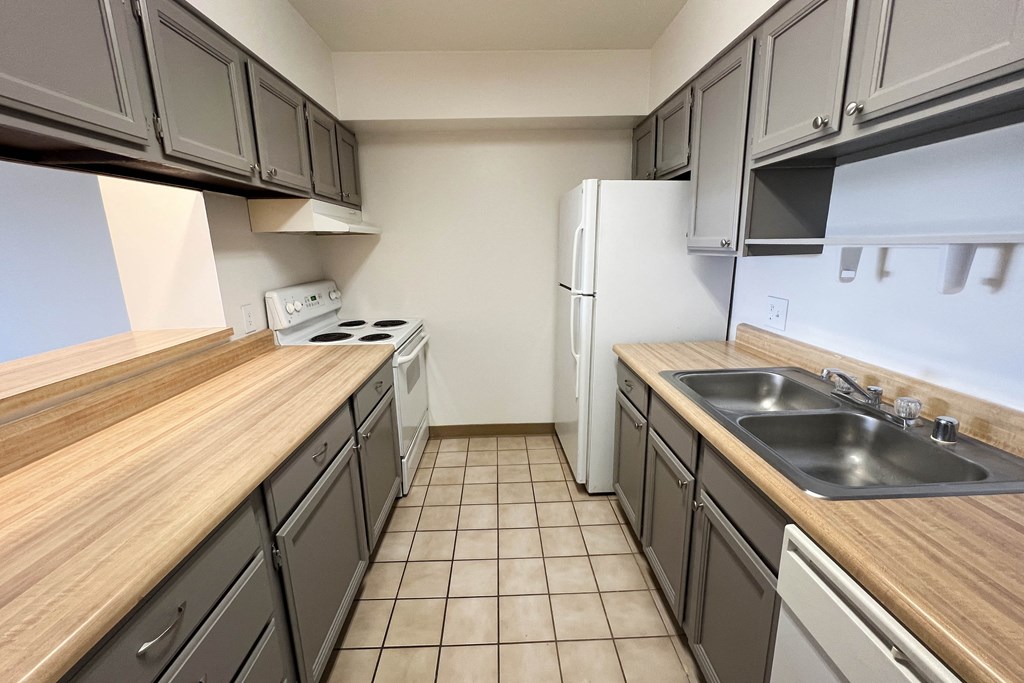 Partial Renovation at Indian Lookout Apartments, Cincinnati, OH