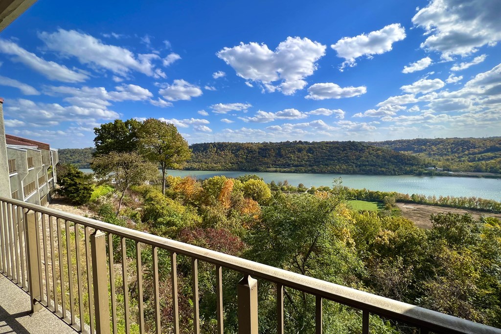 Indian Lookout Select Units with River at Indian Lookout Apartments, Cincinnati, 45238