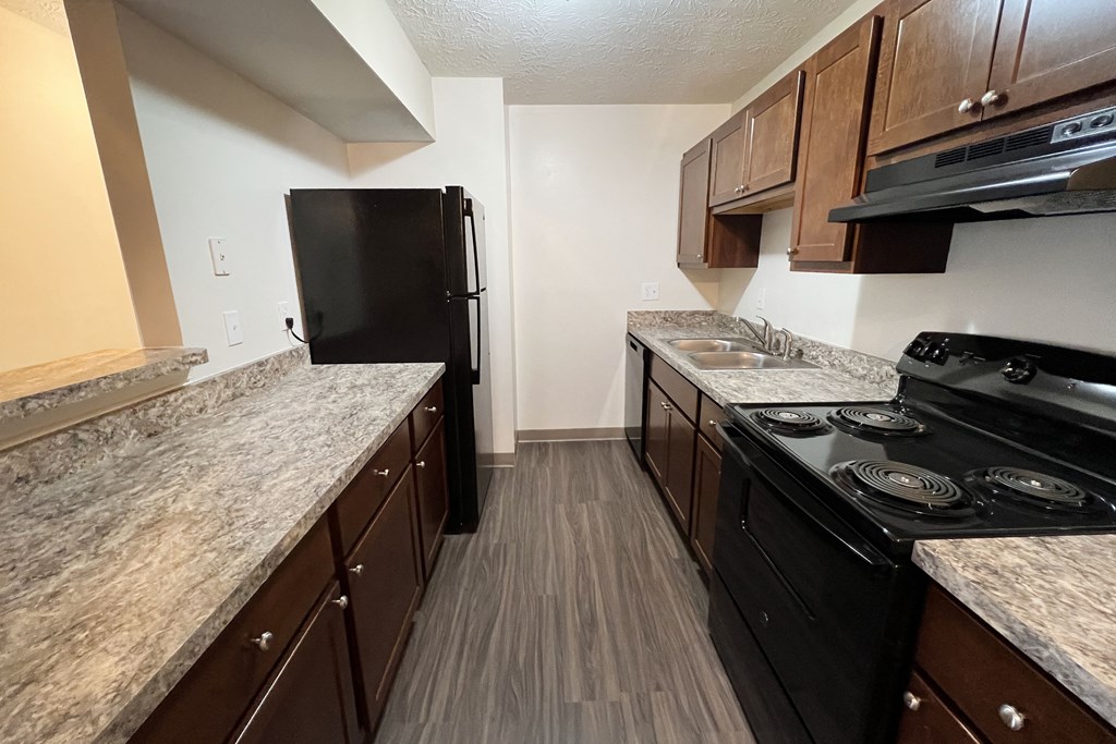 Granite Countertop Kitchen at Forest Creek Apartments, Middletown, Ohio