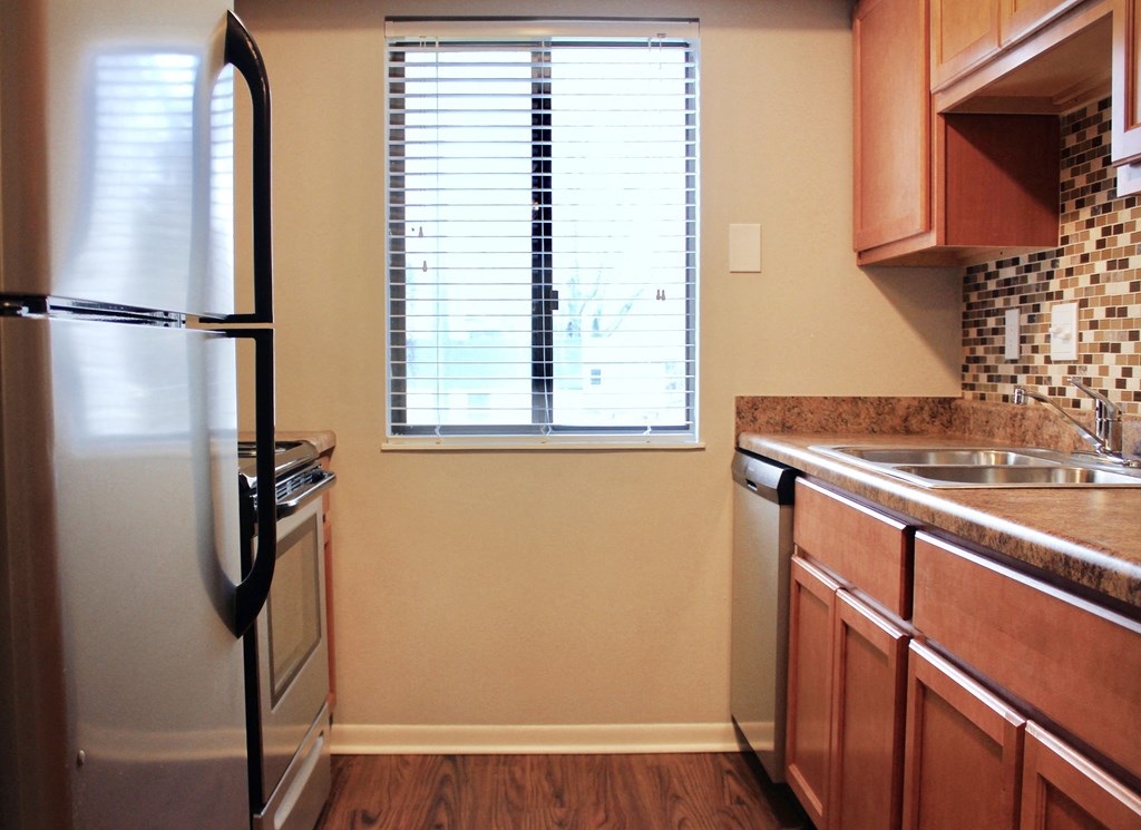 renovated kitchen at Hunter's Creek Apartments, Cincinnati