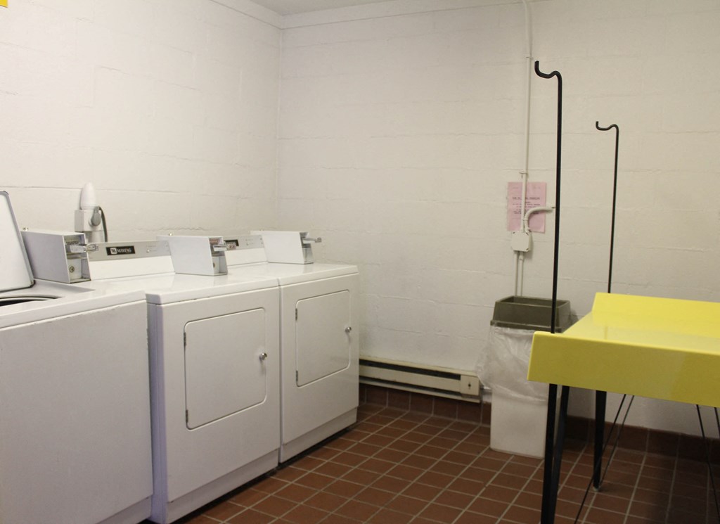Indian Lookout Laundry Room at Indian Lookout Apartments, Cincinnati, Ohio