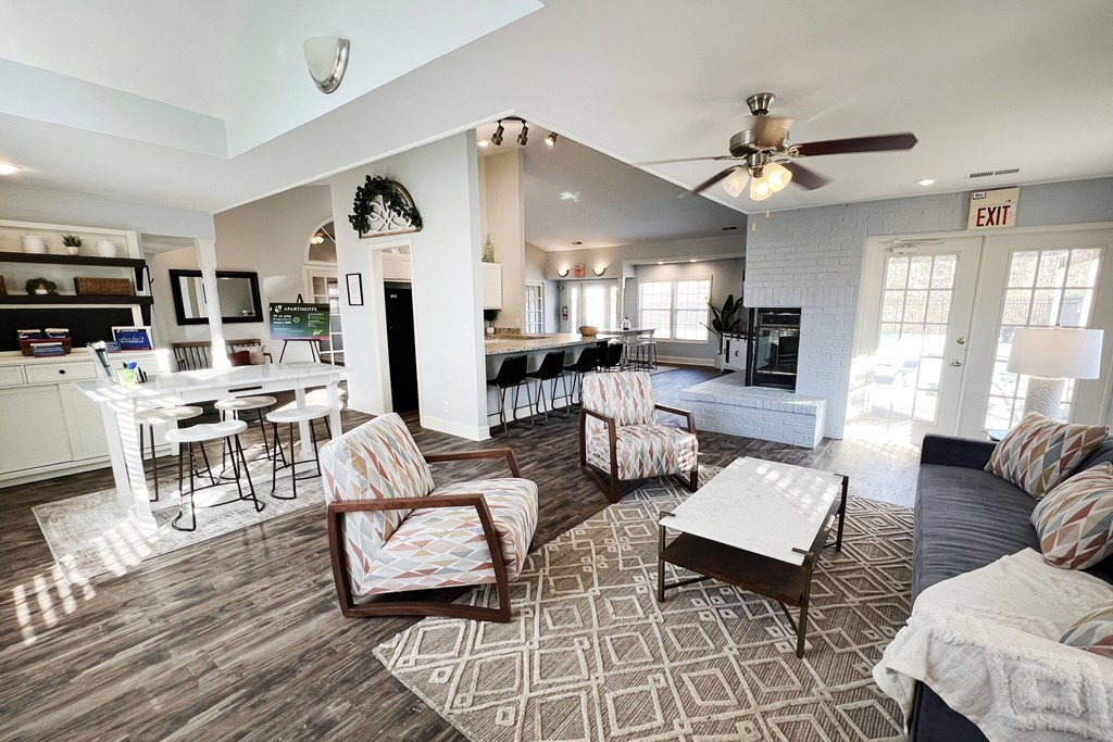 Clubhouse With Kitchen at Woodhills Apartments, West Carrollton