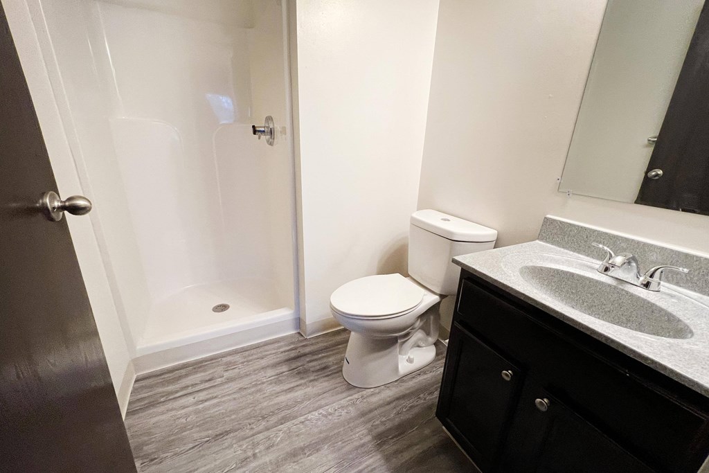 Quail Meadow Bathroom at Quail Meadow Apartments, Ohio