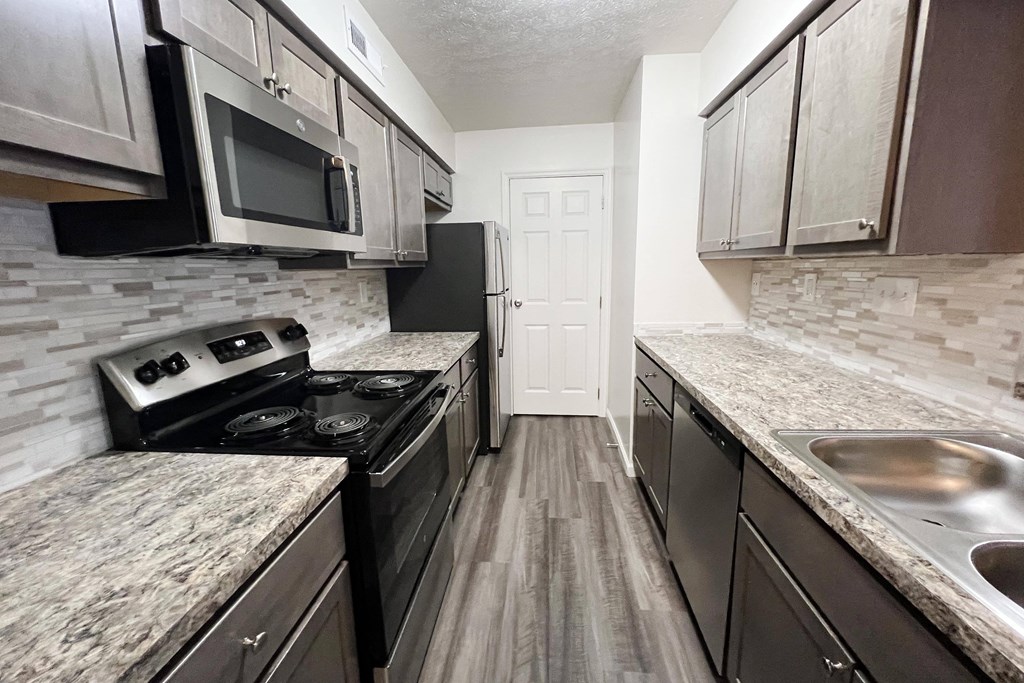 Kitchen gallery1 at Deercross Apartments, Ohio, 45236
