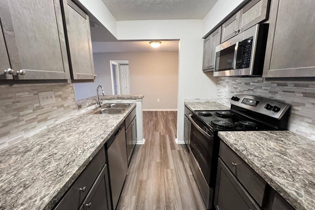 Kitchen gallery at Deercross Apartments, Ohio