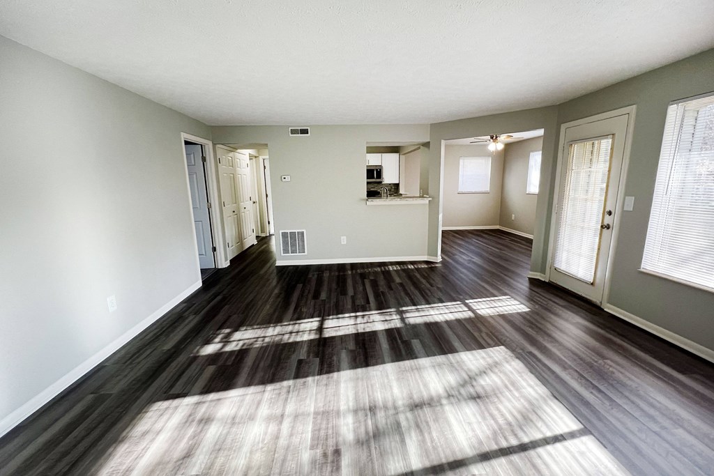 Unfurnished Bedroom at The Vinings Apartments, Cincinnati, OH, 45245