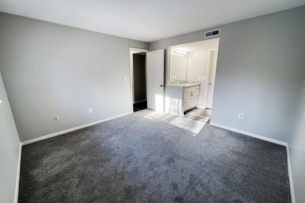 Renovated 2 Bedroom, 2 Bath at The Vinings Apartments, Cincinnati