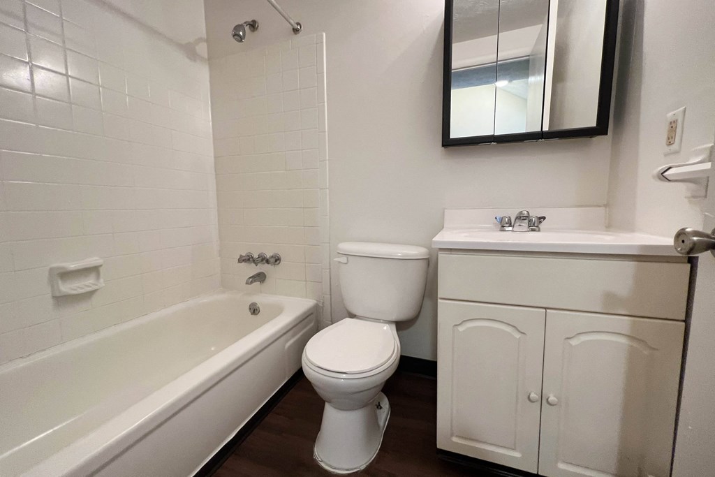 Large Soaking Tub With Tile Backslash  at Concord Woods Apartments, Ohio