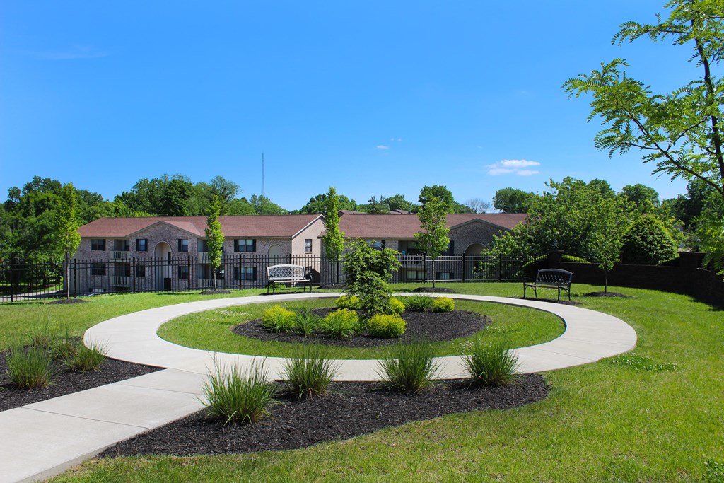 Four Worlds Apartments