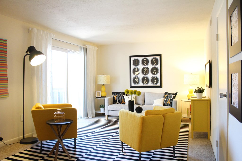 Couch at Miamisburg by the Mall, Miamisburg, 45342