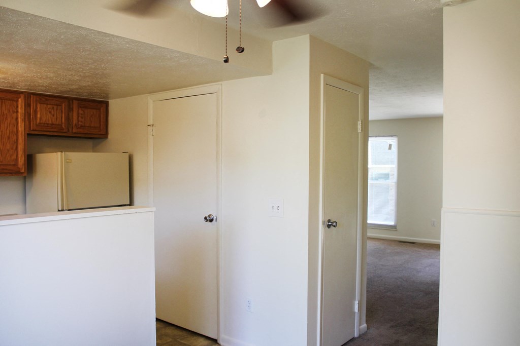 Room entry at Miamisburg by the Mall, Miamisburg, OH