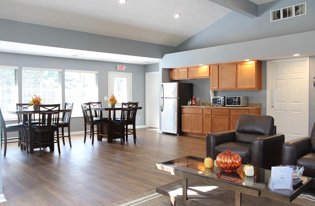 Large Clubhouse at Eagle Crest Apartments, Galloway