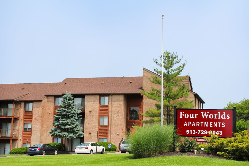 Four Worlds Apartments