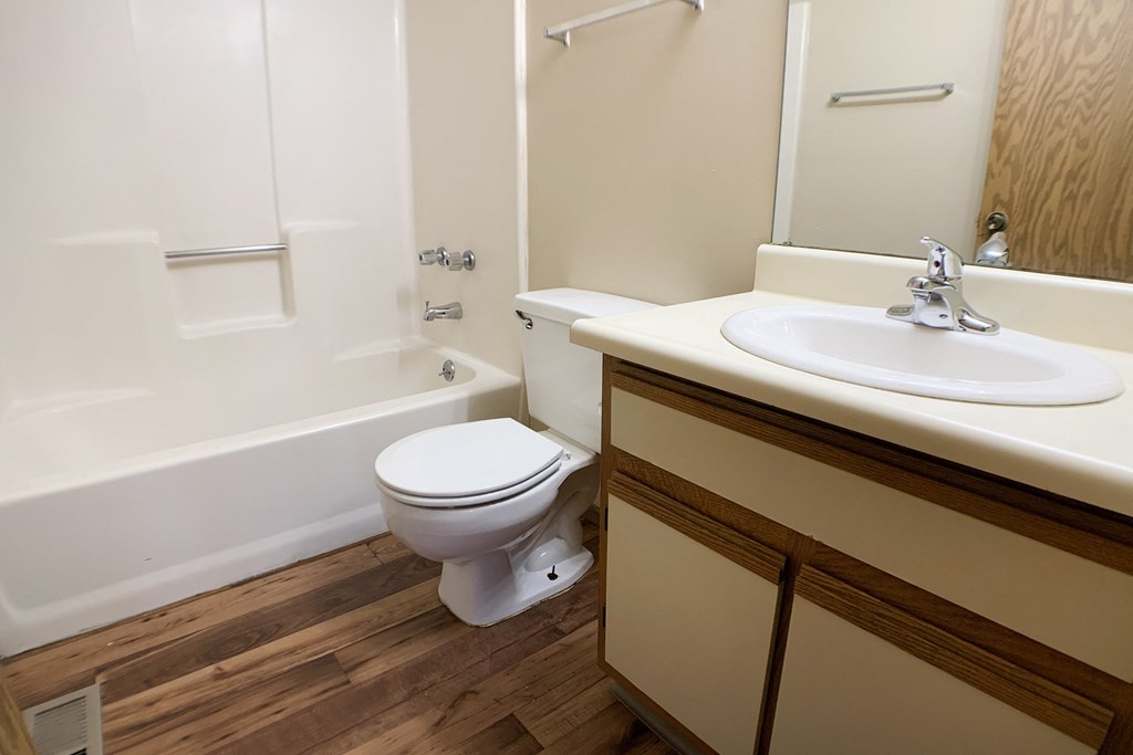 Bathroom With Bathtub at Woodhills Apartments, West Carrollton, Ohio