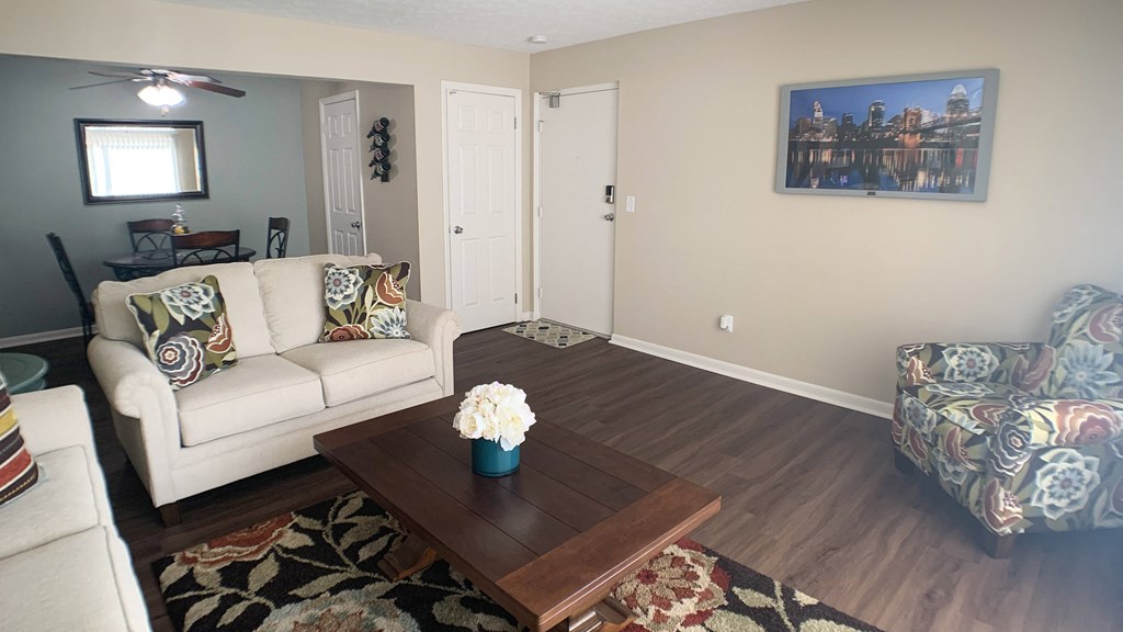 Living Room at Fox Run Apartments, Cincinnati