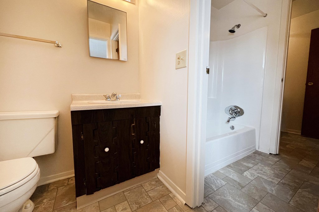 Four Worlds Apartments