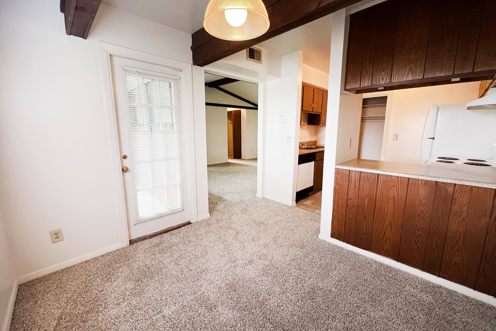 Four Worlds Apartments