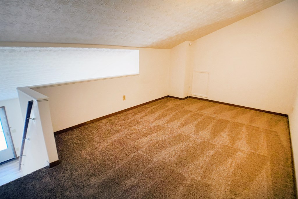 Loft at Wyndemere Apartments, Franklin, OH