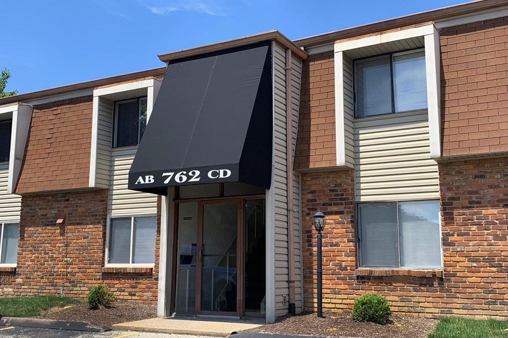 Exquisite Exterior Designs at East Pointe Apartments, Cincinnati, OH