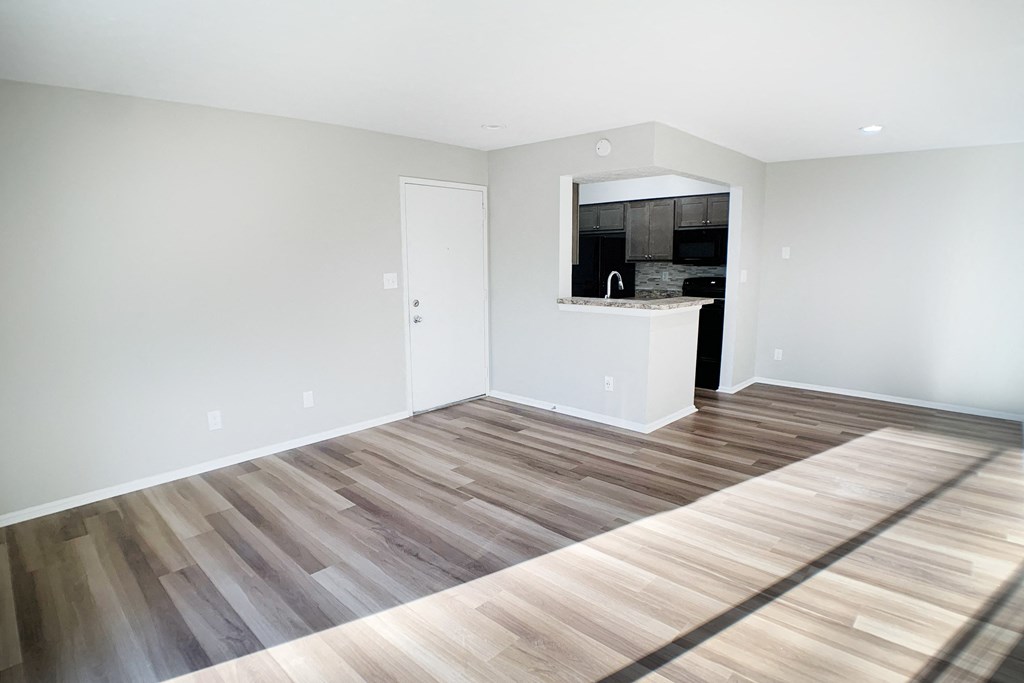 Vacant Living Area at Steeplechase Apartments, Loveland