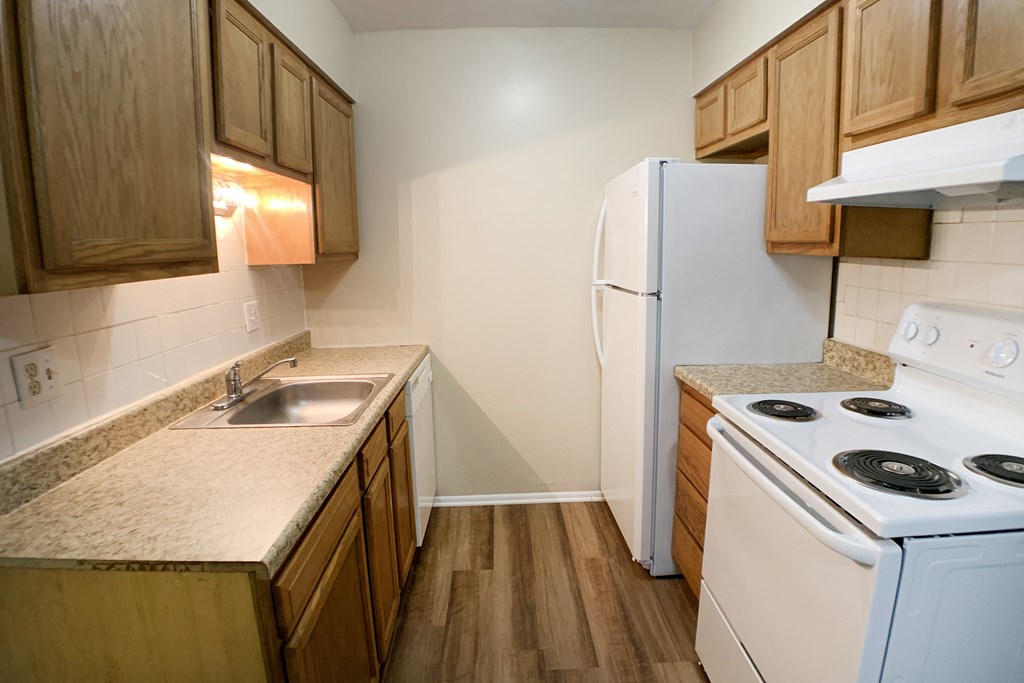 cabinets at Crown Ridge Apartments, Franklin, OH