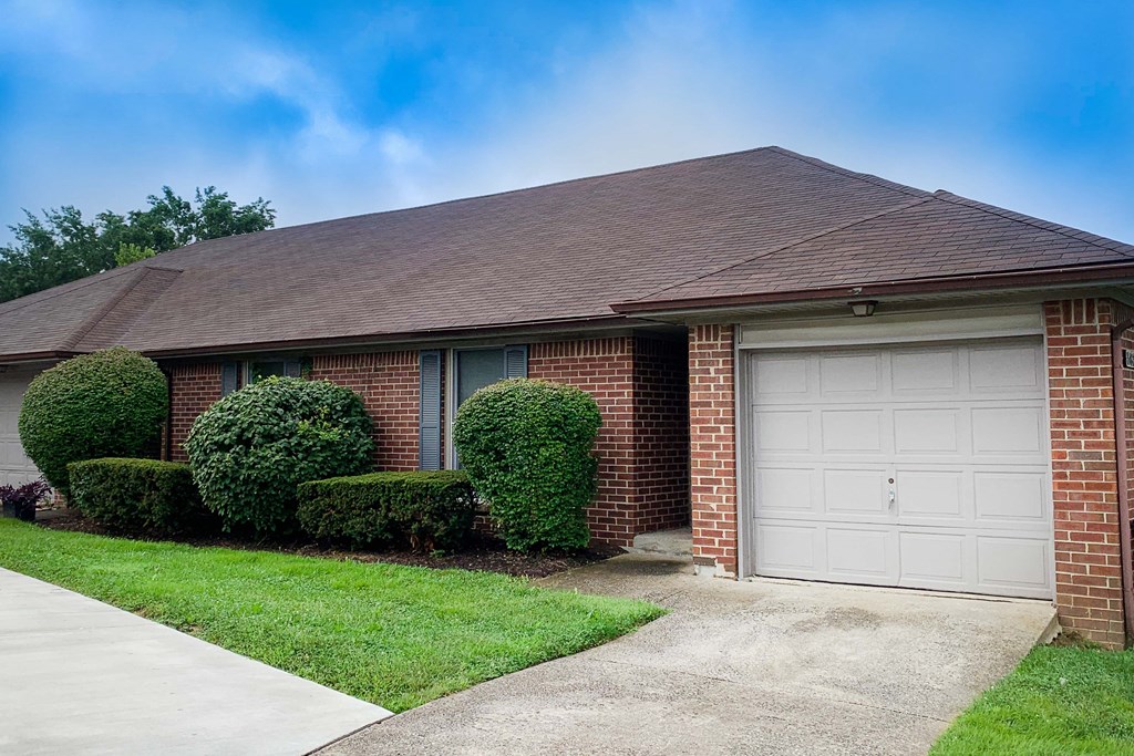 Universally Attached And Detached Garages at Hartland Place, Lexington, KY
