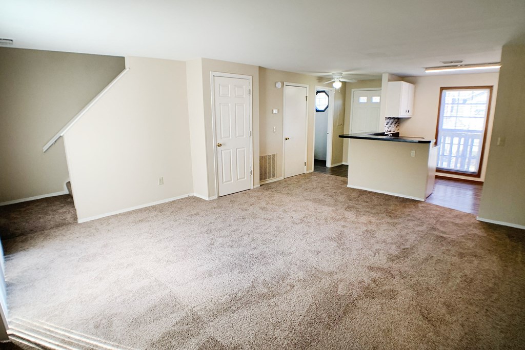 Vacant Living Area at Woodhills Apartments, West Carrollton, OH