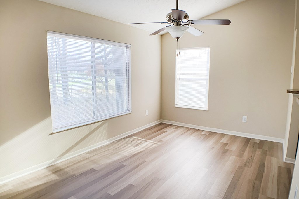 Vacant Bedroom at The Vinings Apartments, Ohio, 45245