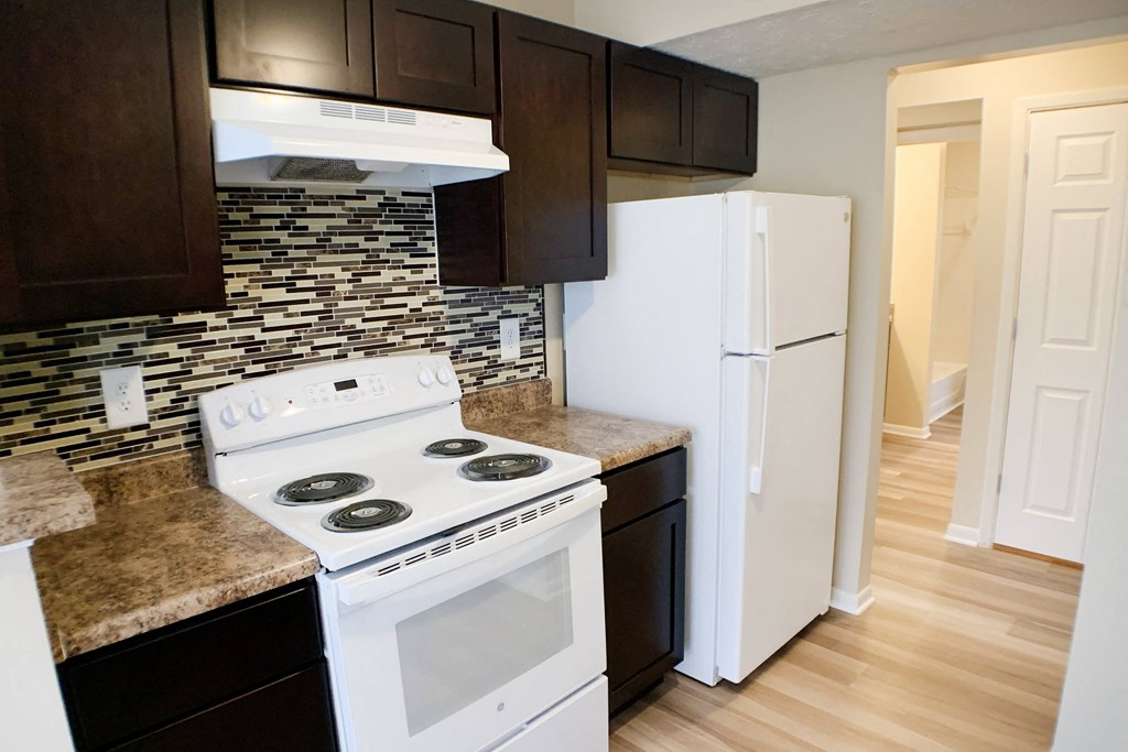 Kitchen Appliances at The Vinings Apartments, Cincinnati, OH
